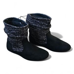 Women’s Black Knit Cuff Ankle Booties – Size 10